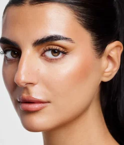 Clearance CAIA Cosmetics FRONT ROW FOUNDATION