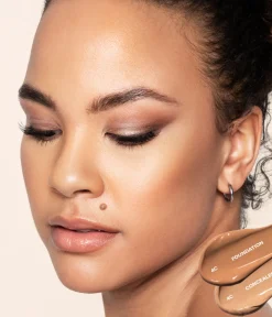 Sale CAIA Cosmetics IT'S ICONIC FOUNDATION
