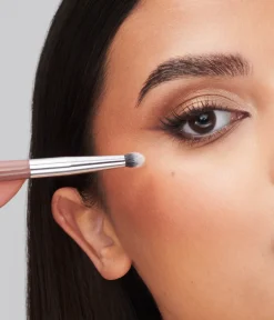 Hot CAIA Cosmetics PRECISION BULLET CREASE BRUSH 02