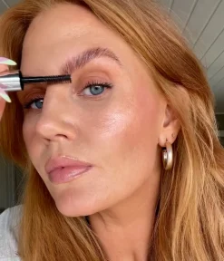 Sale CAIA Cosmetics PUSH UP BROW GEL