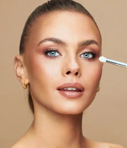 Outlet CAIA Cosmetics TAPERED CREASE BLENDING BRUSH 14